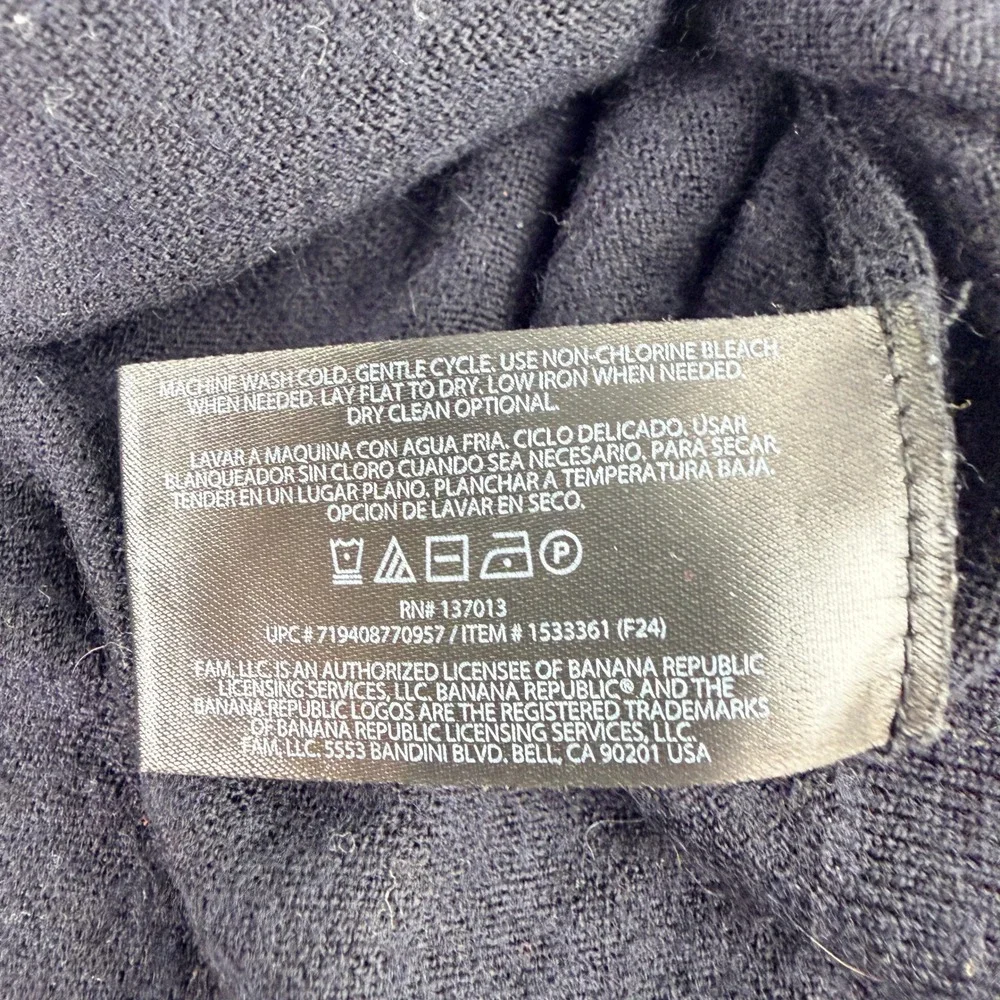 Banana Republic Mens M Black 100% Merino Wool Crewneck Sweater Lightweight